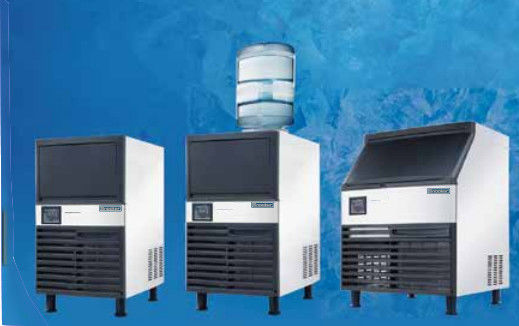 SK-120P Sterylizacja Cube Ice Machine Bar Świeże plastry lodu Samoobsługa z urządzeniem All-In-One 55kg