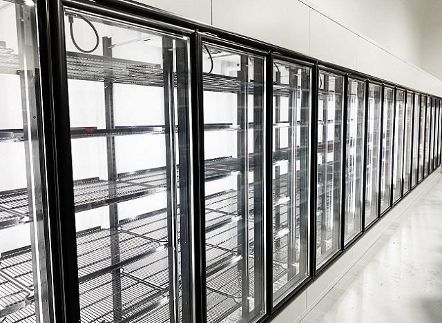 Szklane drzwi zamrażarki o średniej temperaturze do chłodniejszej jaskini piwnej Wyświetlacz chłodniczy Chłodnia